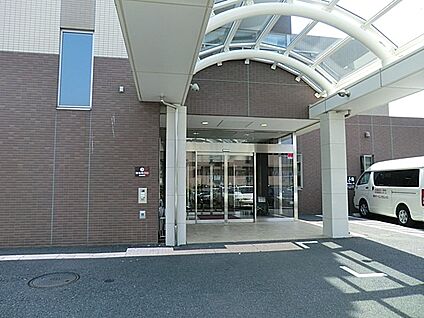 医療法人社団 鴨居病院 800m(10分)