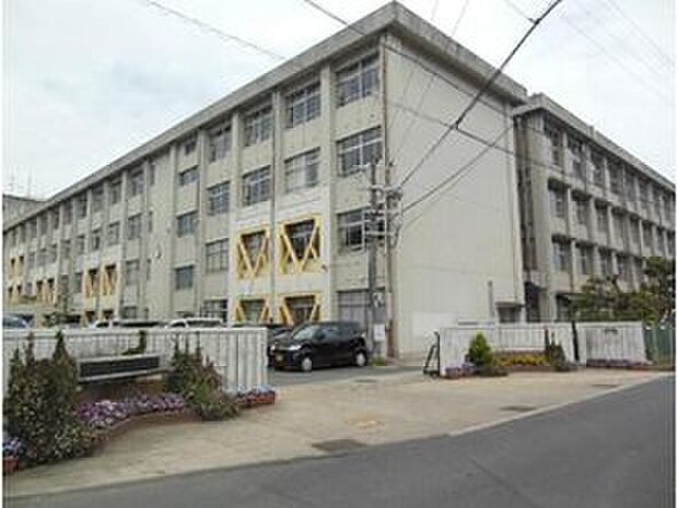 大成中学校(約409m)