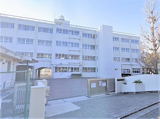 横浜市立南希望が丘中学校(約890m)