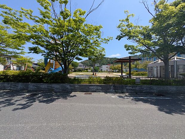 前川田公園（約110m）