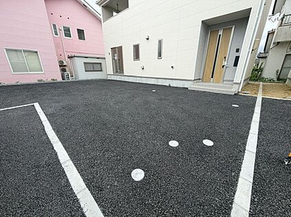 2号棟駐車場