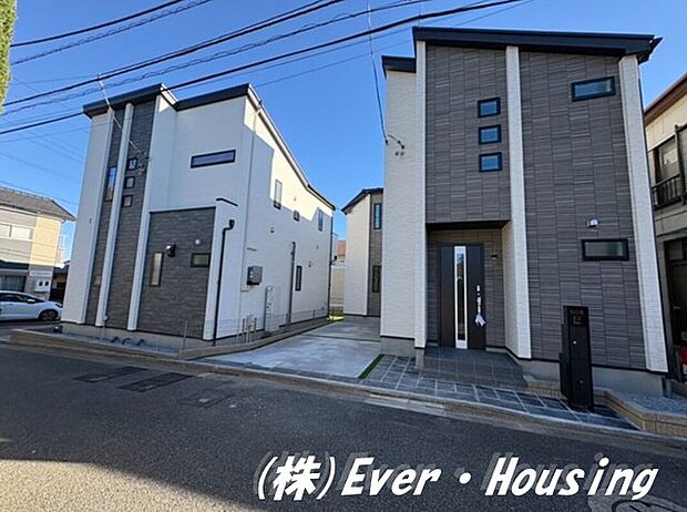 お洒落な外観がひと際目を引く新築住宅。
