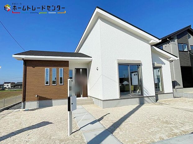 1号棟
JR常磐線「石岡」駅まで車で4分♪クアドリフォリオは、イタリア語で四つ葉のクローバーを意味します。幸せの象徴である四つ葉のクローバーをモチーフに家族の素敵な思い出を紡ぐ幸せの平屋のご提案です!