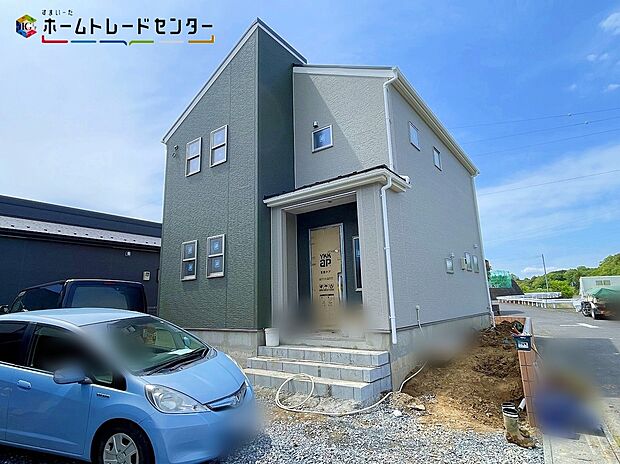 １号棟
JR常磐線「神立」駅まで車で６分！
安心の住宅性能評価取得物件！
耐震性など主要４分野で最高等級を取得♪地震に強い家！住まいは、人生の多くの時間を過ごす大切な場所！