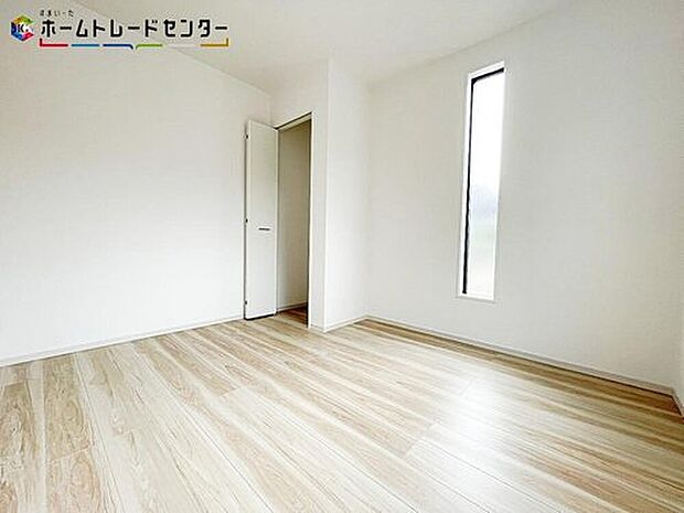 たっぷり収納ができるクローゼットが魅力の居室!ママに嬉しい家事動線など工夫がたくさん!居室の全空間を有効活用出来ます。自分好みのお部屋で、ゆったりお寛ぎ頂けます。