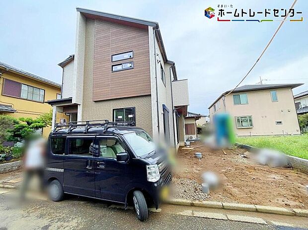 嬉しい仕様がたくさん!
浴室暖房換気乾燥機、食器洗浄乾燥機、床下収納、24時間換気、ウォークインクローゼット、土間収納、吹抜、和室、折上天井、駐車2台可(車種による(小型車1台))♪