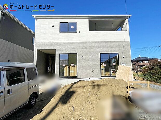 【外観】３号棟　
交通量が少ない住宅街なので、雨の日でも車の走行音も気になりません。平日・お仕事帰りなど、いつでもご案内致します！お気軽にお問い合わせ下さい♪お持ちしております！