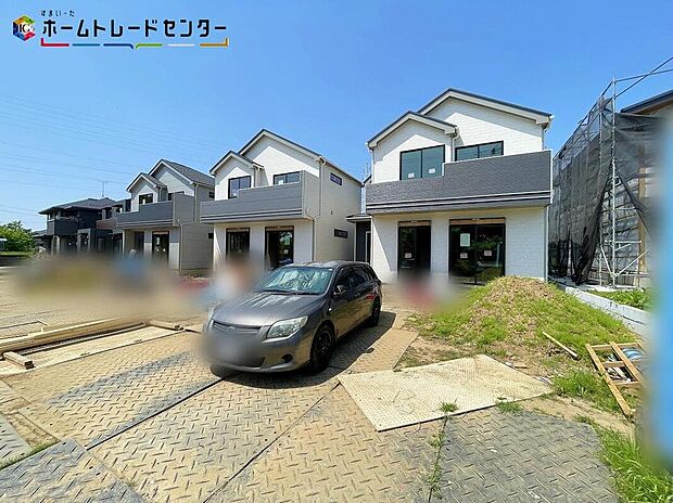 【駐車場】C号棟
車通りが少なく騒音が少ないため、静かで落ち着いた暮らしができるでしょう！高齢者やお子様も安心して歩ける安全な環境は暮らしやすく、長く住み続けられる環境です！
