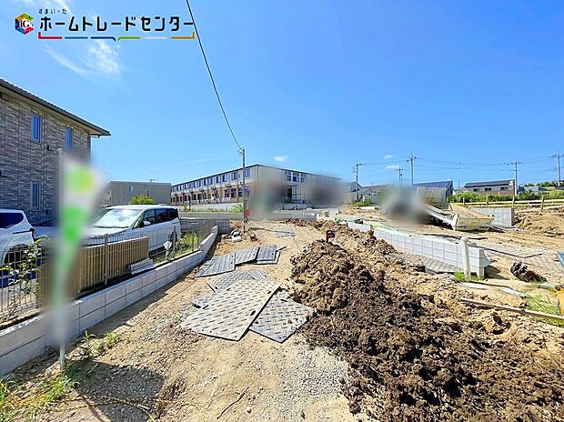 【駐車場】４号棟空と緑が広がる街で、子どもたちの感性を育む暮らしを始めませんか。便利さと静けさが共存する街。毎日がちょっと特別になる、そんな暮らしがここにあります。
