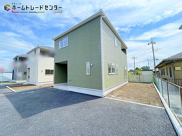 【現地外観写真】３号棟・自然豊かなこの街は、四季折々の風景が心を癒し、穏やかな暮らしを育む理想の環境。家族の未来を優しく包み込む、そんな場所です。