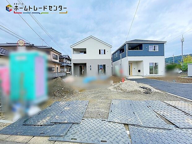 【駐車場】一戸建ての大きなメリットは、「自分の土地」を自由に使えること。好きなペットが飼えるほか、ガーデニングやＤＩＹ、車の手入れなど様々な趣味を楽しめます♪広いお庭でのびのびとお過ごしください！