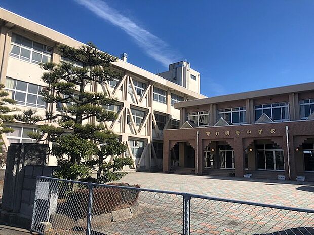 福井市立灯明寺中学校（約1,500m）