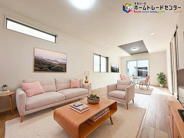 ≪Living room≫
ママの目線でデザインされた住まいは、水回りの導線や豊富な収納など魅力がたくさん。住み心地の良さをぜひご体感下さい！     
※家具はCGでございます。