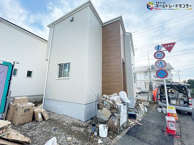 ◆≪お問い合わせ当日のご内覧もお任せください♪≫
耐震に優れた工法を採用、一生住む家だから構造にも環境にもこだわりを。地震に強いオリジナル工法を是非お確かめ下さい♪
