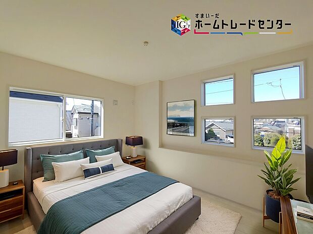 【寝室】≪Room≫
お陽さまの光をさわやかな風をたっぷりとりこめます。室内はいつも明るい印象なので気持ちの良い朝を迎えられます。毎日の生活も明るくなりそうです。
※家具はCGでございます。