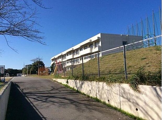 袖ケ浦市立奈良輪小学校（約1,787m）