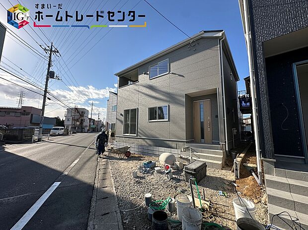 【前面道路含む現地写真】【本日御案内可能です♪】
平日・土日祝日やお仕事帰りなどお客様のご都合に合わせて、営業スタッフが誠心誠意真心込めて御対応してます♪詳しくはお気軽にお問い合わせください♪