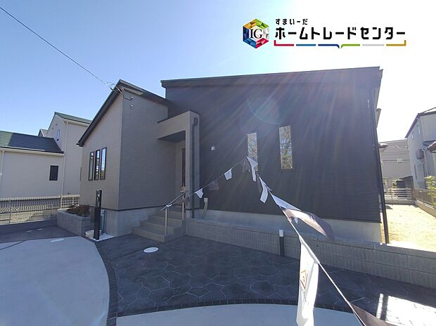 【外観】◆休日にご家族揃ってご見学はいかがでしょうか♪実際の現地を見てみると図面などではわからない、新たな発見もありますのでまずはお気軽にお問い合わせください♪