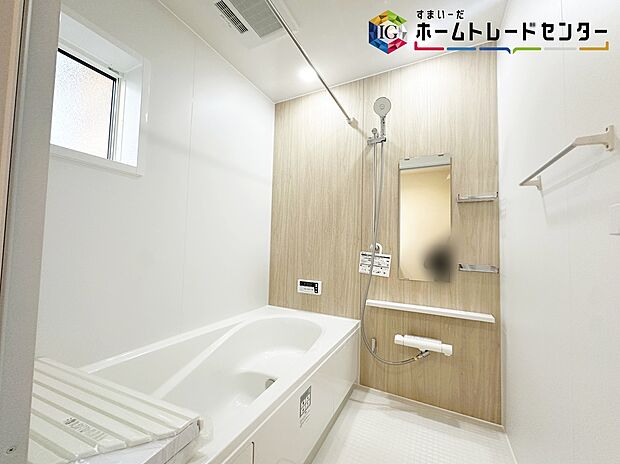 【浴室】一日の疲れを洗い流せるような憩いの空間。

