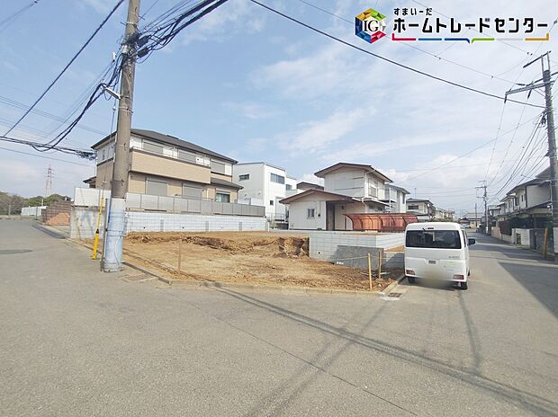 【現地外観写真】◆平日・お仕事帰りなど、いつでもご案内させていただきます！デザイン・目に見える設備面も大切ですが、耐震構造で地震に強い家の為、次代へ繋ぐ強固な住宅です。