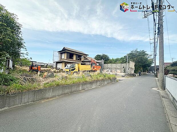 【前面道路含む現地写真】◆気になった物件すぐにご見学対応させていただきます♪平日・お仕事帰りなど、いつでもご案内可能です♪周辺環境と併せて、実際に現地をご確認ください♪