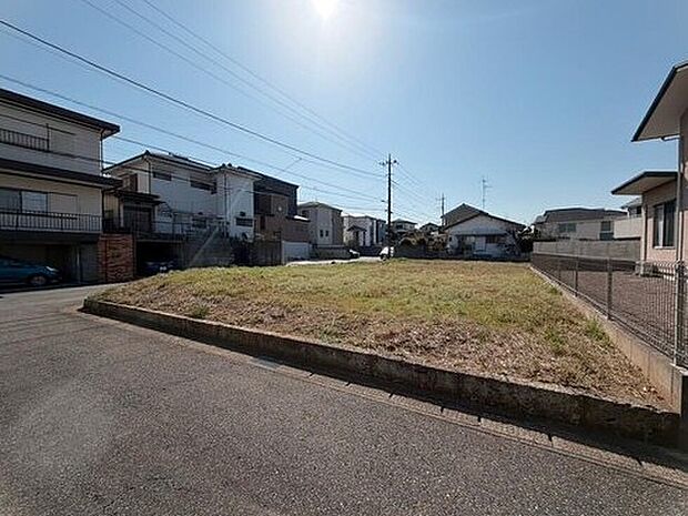 【現地外観写真】◆平日・お仕事帰りなど、いつでもご案内させていただきます！デザイン・目に見える設備面も大切ですが、耐震構造で地震に強い家の為、次代へ繋ぐ強固な住宅です。