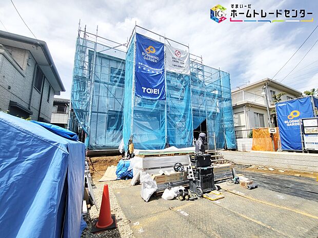 【前面道路含む現地写真】◆休日にご家族揃ってご見学はいかがでしょうか♪実際の現地を見てみると図面などではわからない、新たな発見もありますのでまずはお気軽にお問い合わせください♪
