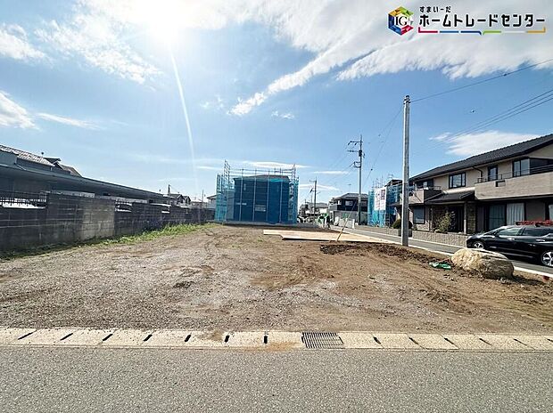 【現地外観写真】◆資料送付・ご見学即対応！建物完成しておりますので、室内ご内覧いただけます♪ご不明点等、スタッフがしっかりと説明させていただきますので、安心して現地をご覧ください♪