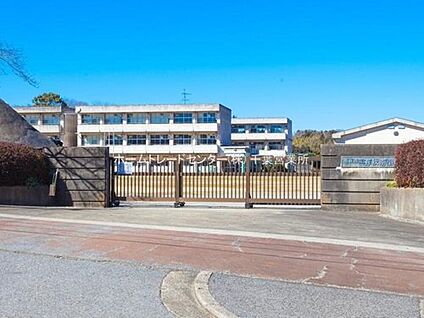 市原市立有秋南小学校 696m(徒歩9分)