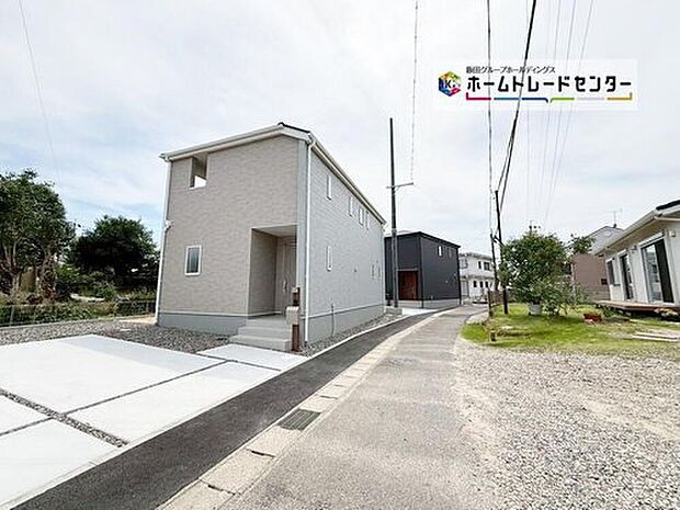 １・２号棟
全２棟の新しい街並み堂々完成いたしました！ぜひ現地にて、実際の建物・街並み・日当たり等ご確認下さい♪お問い合わせはお気軽に☆