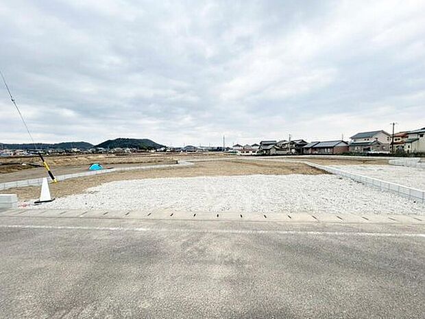 １号棟
土地面積　273.63m2
建物面積　95.64m2