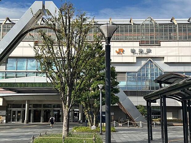 JR東海道本線「岐阜」駅バス乗車１５分、「茜部小学校前」停徒歩５分☆

