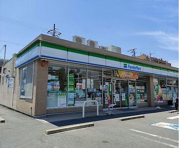 ファミリーマート岐阜本荘公園店（約450m）