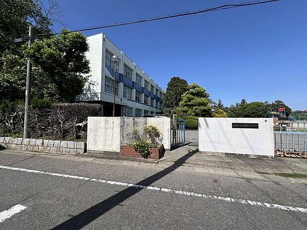 江南市立古知野北小学校(約550m)