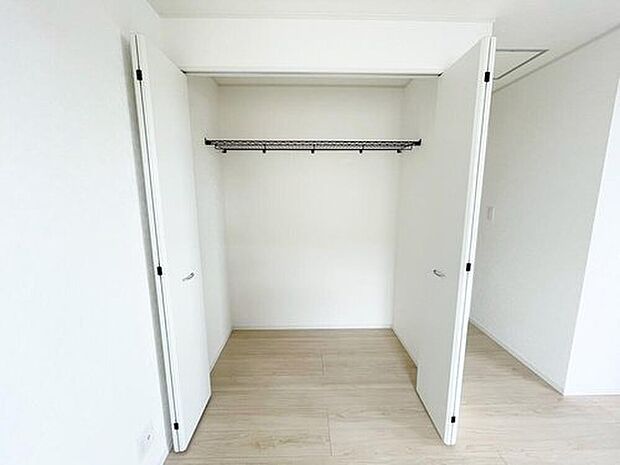 【完成予想図(外観)】１号棟土地面積　124.05m2建物面積　105.29m2