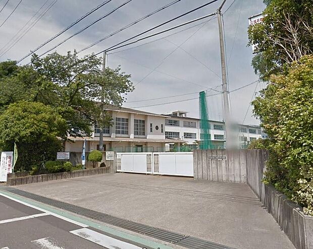 犬山市立南部中学校（約1,700m）