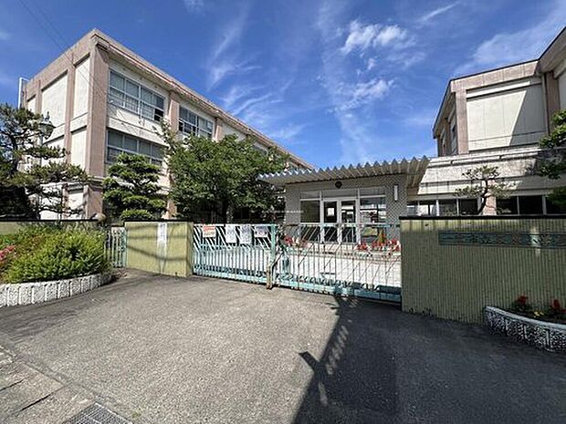 一宮市立萩原小学校（約1,200m）