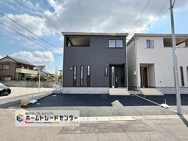【現地外観写真】１号棟
当日のご見学予約も承ります。同じものは２つとない「夢のマイホーム」との出会いが待っているかもしれません♪