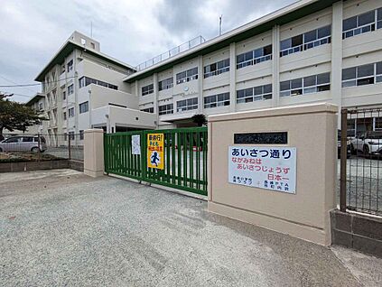 八女市立長峰小学校 350ｍ(徒歩5分)