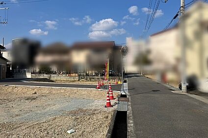 現地写真（前面道路）