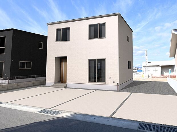 4台駐車できるゆとりのカースペース。間取りは4LDKと、プライベートスペースをしっかり確保しつつ、楽しい家族団らんもできる住まいです♪ ※施工事例です。実物とは異なります。※10号棟