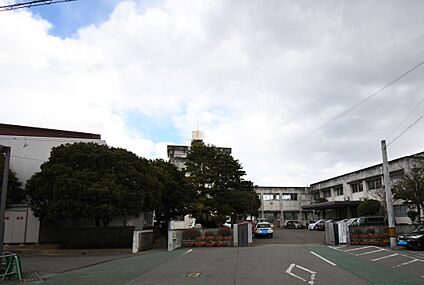 徳島市立国府中学校 徒歩450m