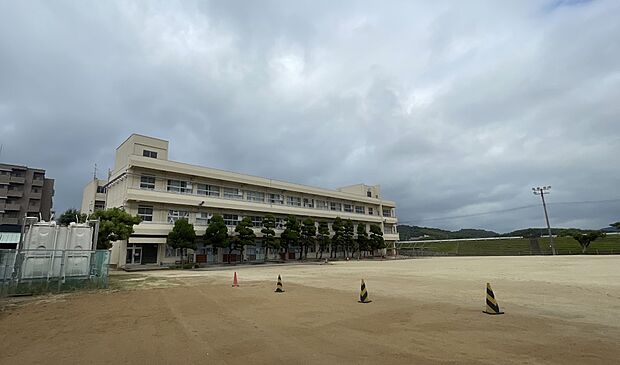 丸亀市立城東小学校