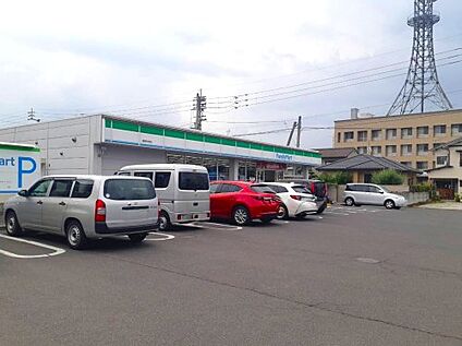 ファミリーマート 福岡町南店 徒歩319m
