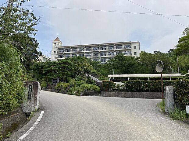 香南市立野市中学校（約2,600m）