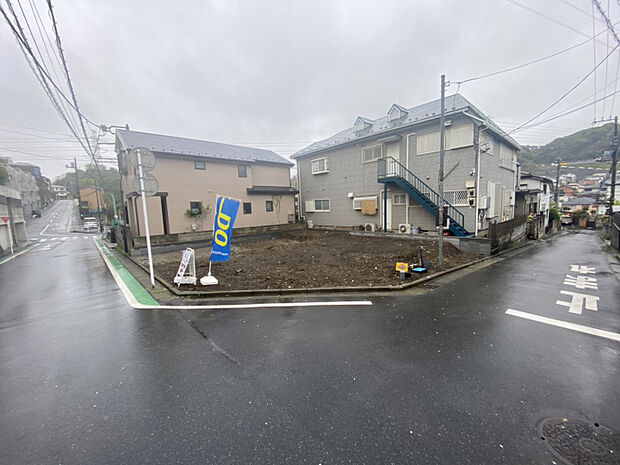 販売現地