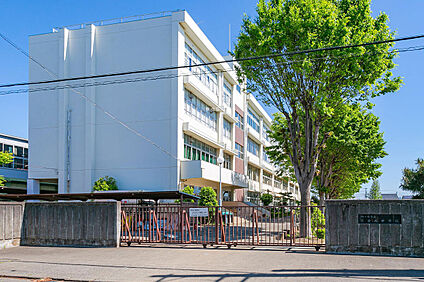 鶴ケ島市立富士見中学校 約870ｍ(徒歩11分)