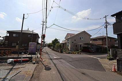 前面道路含む現地（造成後）