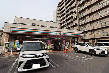 セブンイレブン小幡店 612m