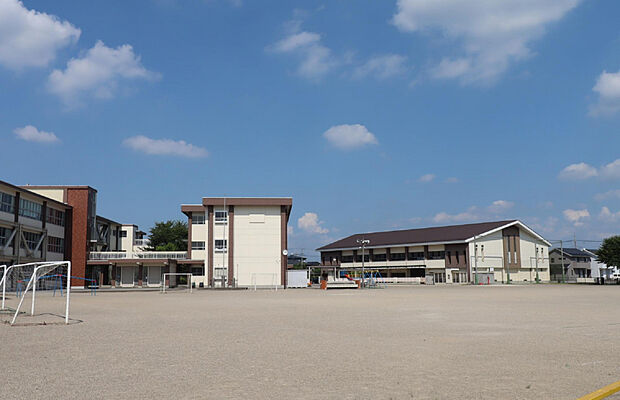 石井小学校（約1,636m）